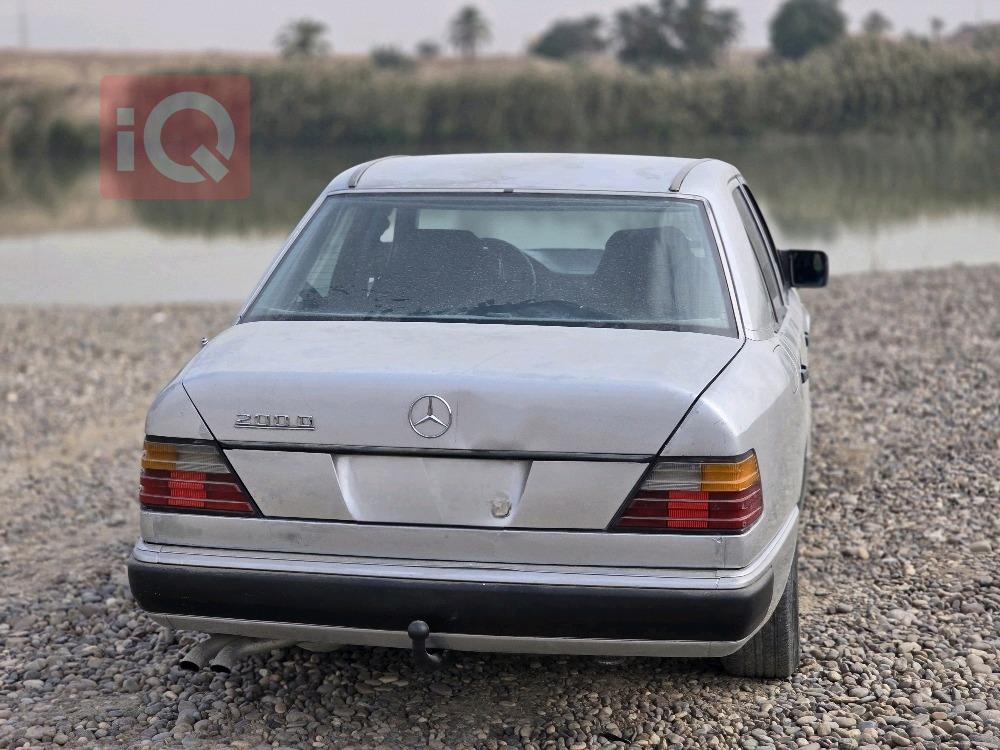 مرسيدس بنز E-Class